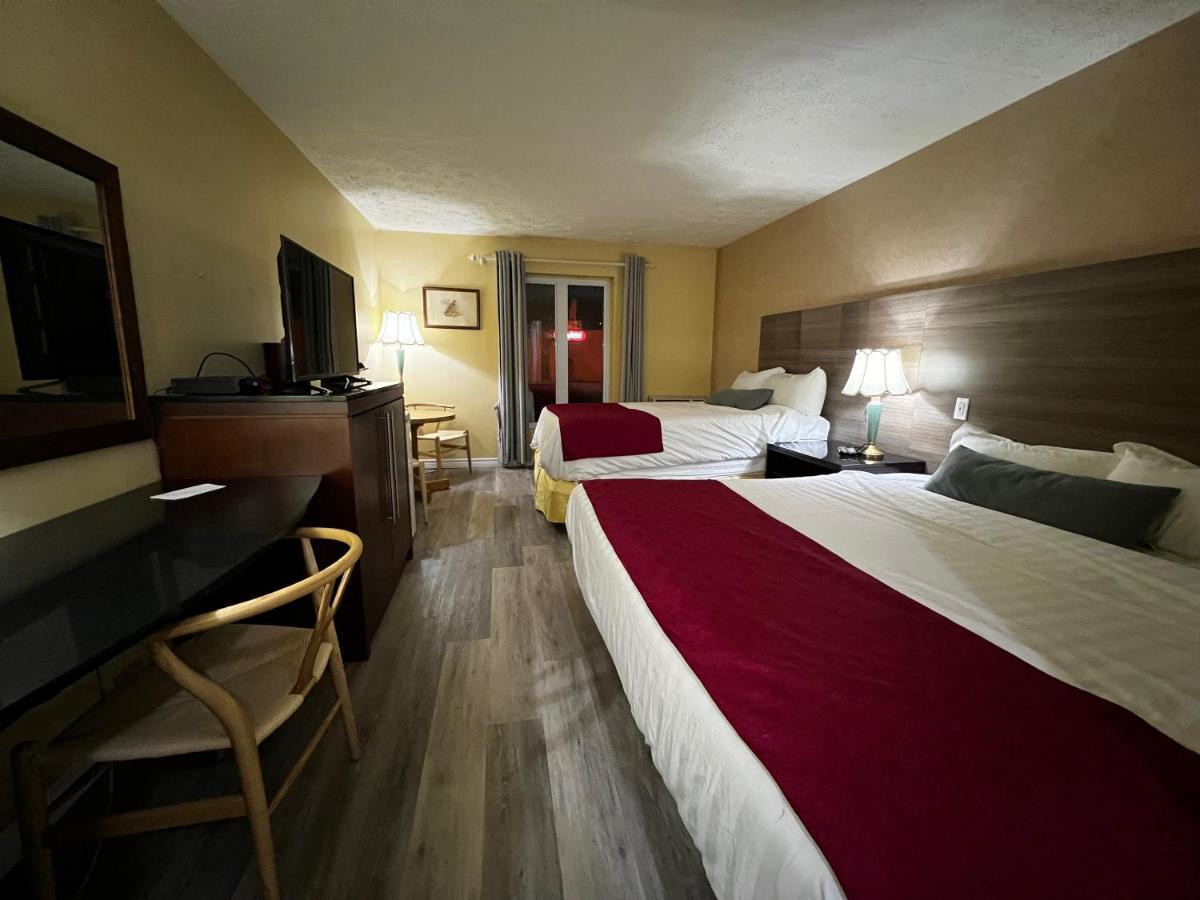 Hotel Cowansville Стая снимка