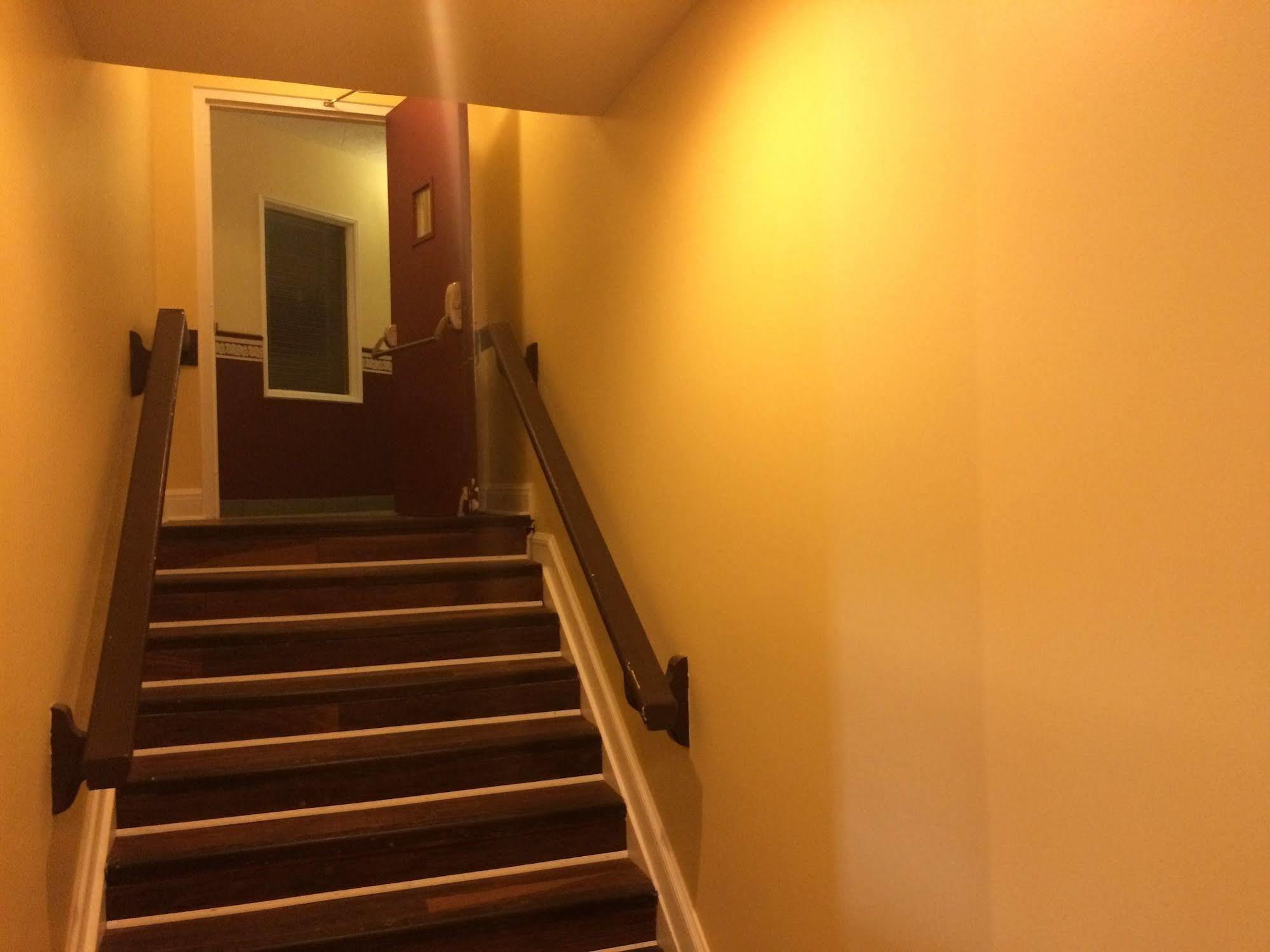 Hotel Cowansville Екстериор снимка